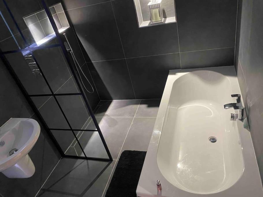 Stylish Apartment Near The Centre Of Harrogate Exteriér fotografie
