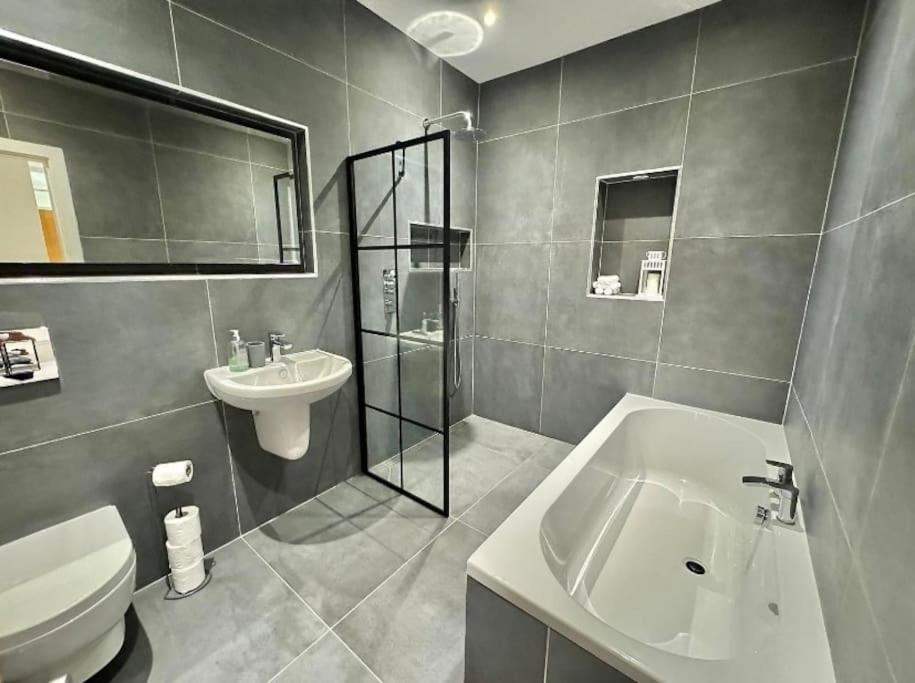 Stylish Apartment Near The Centre Of Harrogate Exteriér fotografie